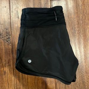 Lululemon Speed Up Low-Rise Lined Size 4 LIKE NEW